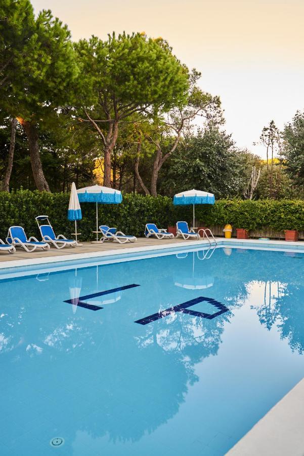 La Pineta Aparthotel 4*