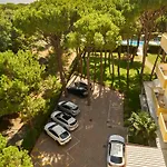La Pineta Aparthotel 4*