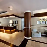 La Pineta Aparthotel 4*